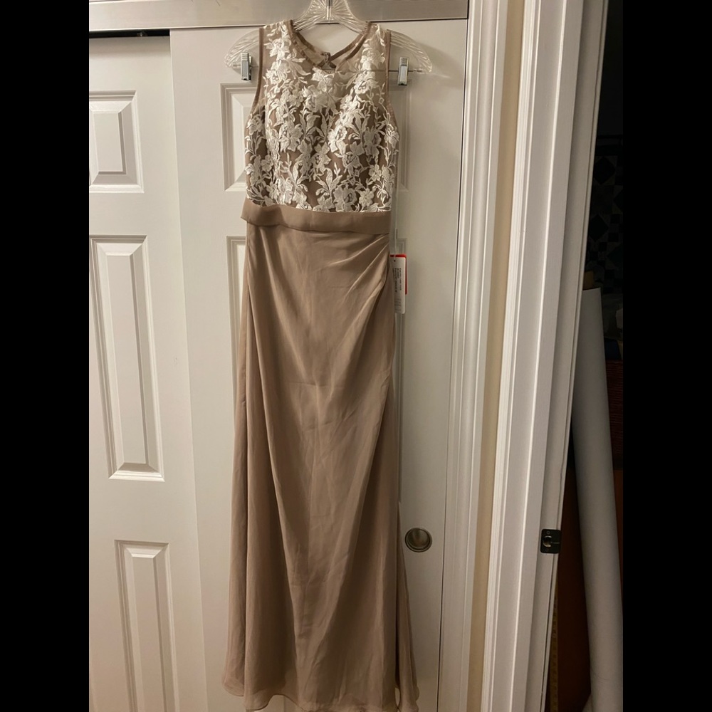 JJ’s house formal dress